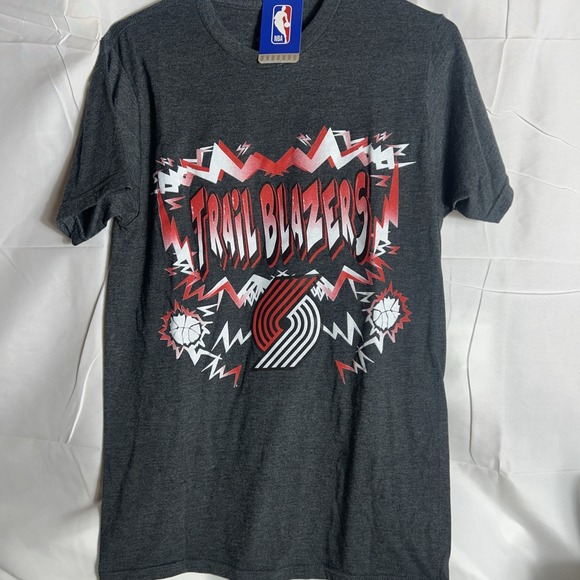 Other - Trail Blazers T Shirt Size Small